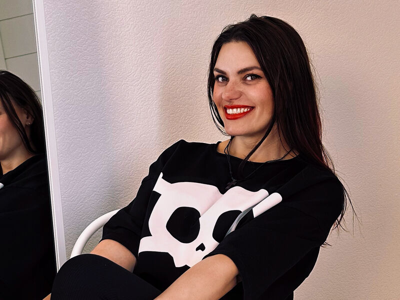 AlexaDarson featured profile