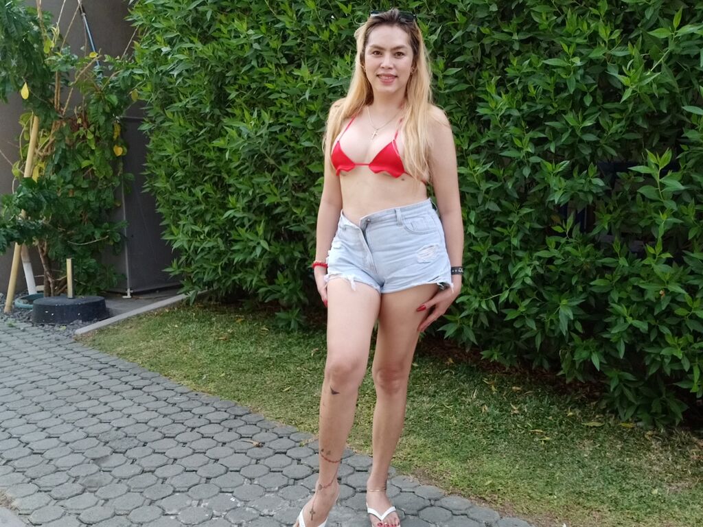 AlexaUpper featured profile