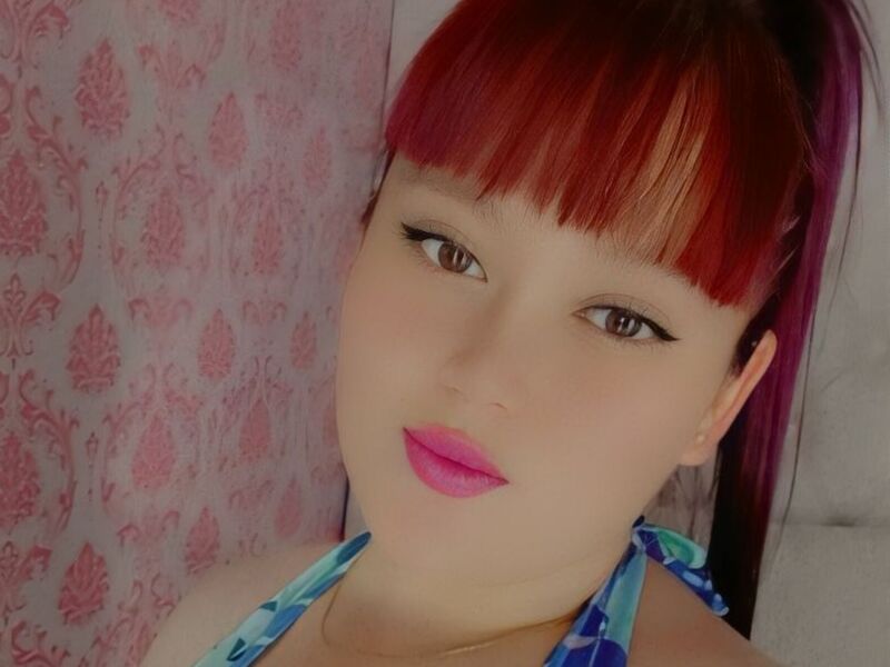 AlissonThomp - Live Cam Model