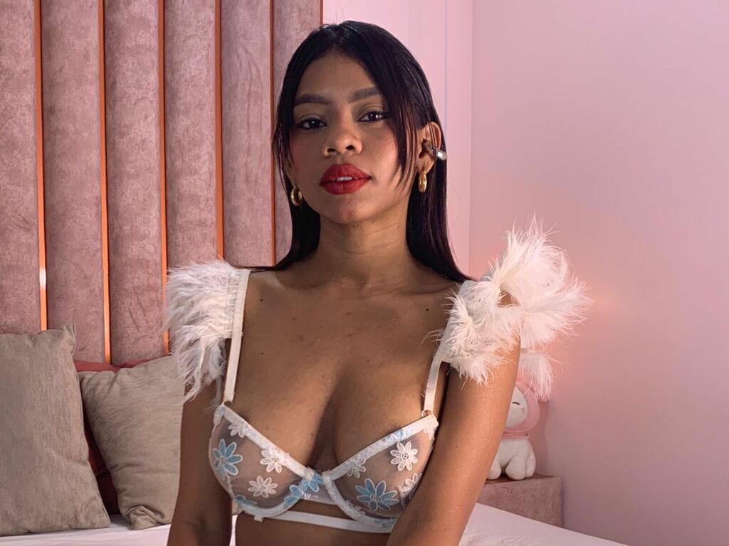 AlliciaPascal profile on PornCamCore