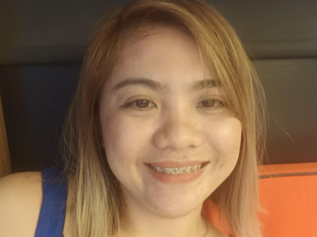 Amazingcherry profile on PornCamCore