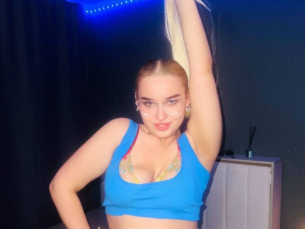 AngelaRobin live cam