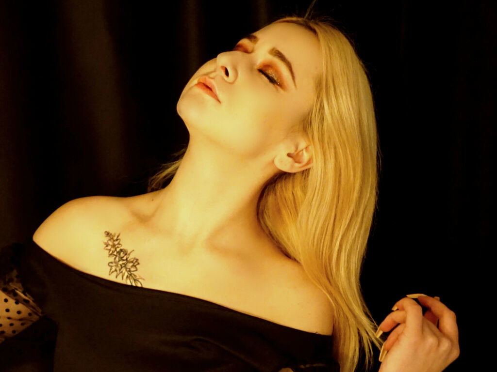 BeatrixFarrell profile on PornCamCore