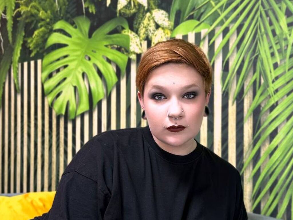 EdnaDavis profile on PornCamCore