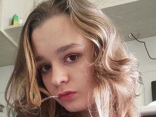 EleonoreMathson live cam