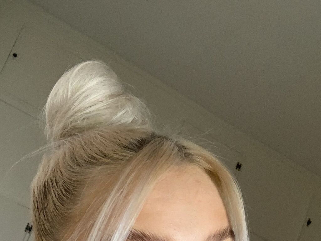 EllieRayner