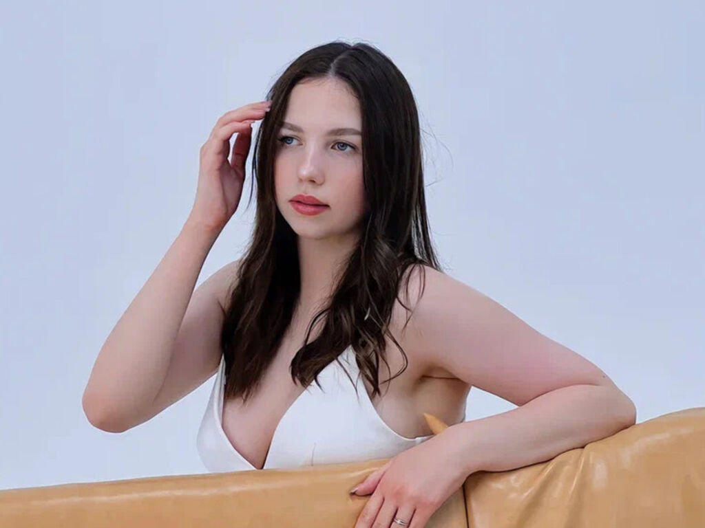 EvaMercer featured profile