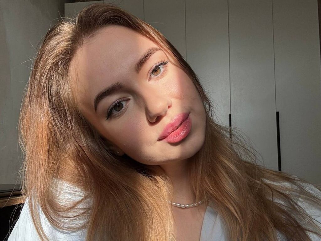 KellyObrien - Live Cam Model