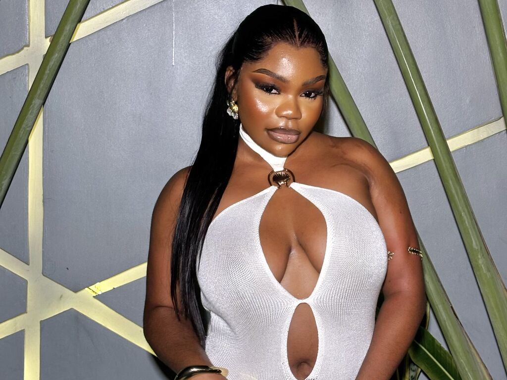 LilthRowan - Live Cam Model