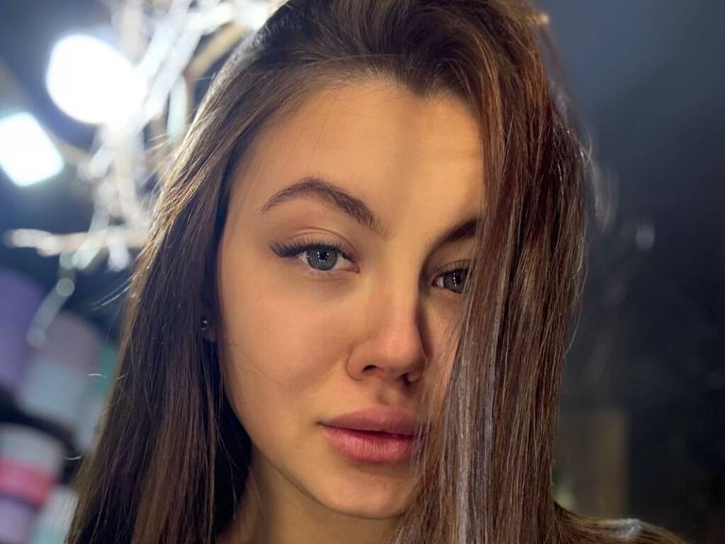 LinNova - Live Cam Model