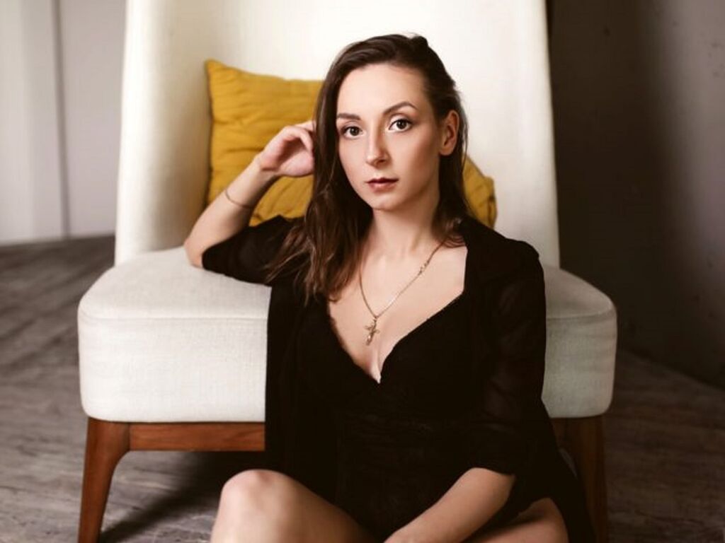 MariaShise live cam