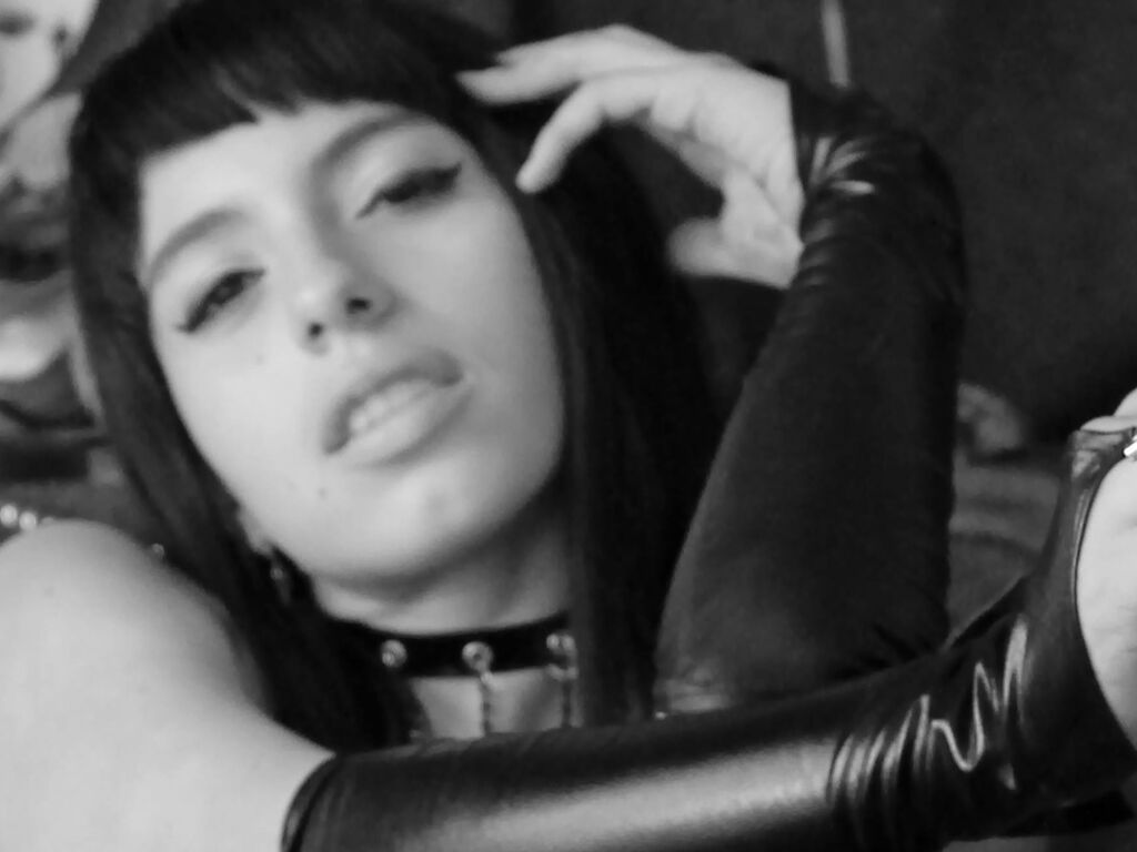 MathildaNox