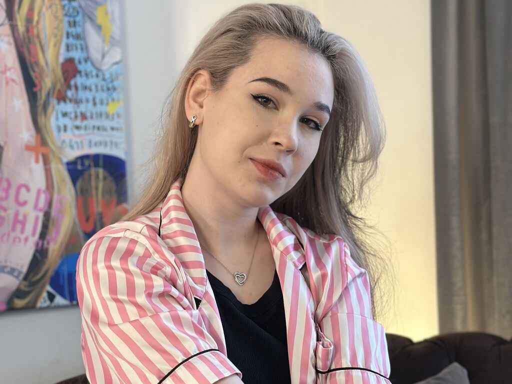 NelliSimson profile on PornCamCore