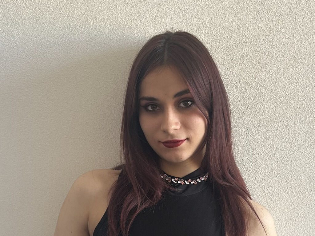 NovaleeBenson - Live Cam Model