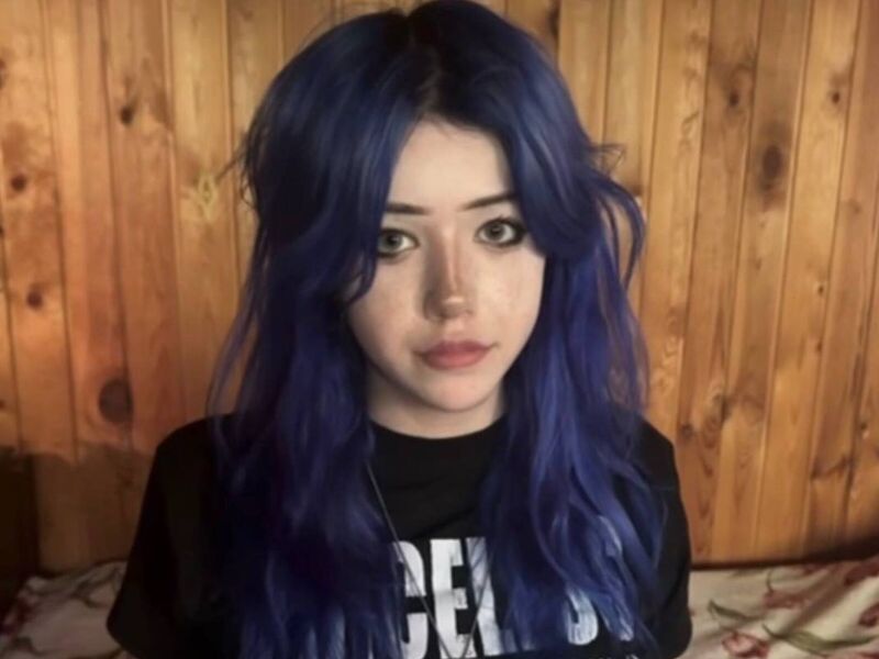 PixieFrost - Live Cam Model