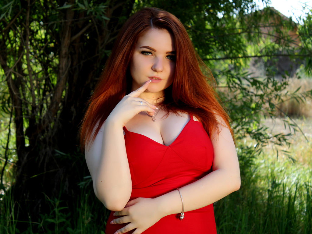 RayneRed profile on PornCamCore