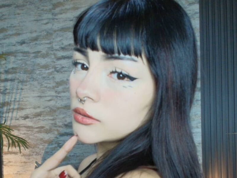 SakuraRapper featured profile