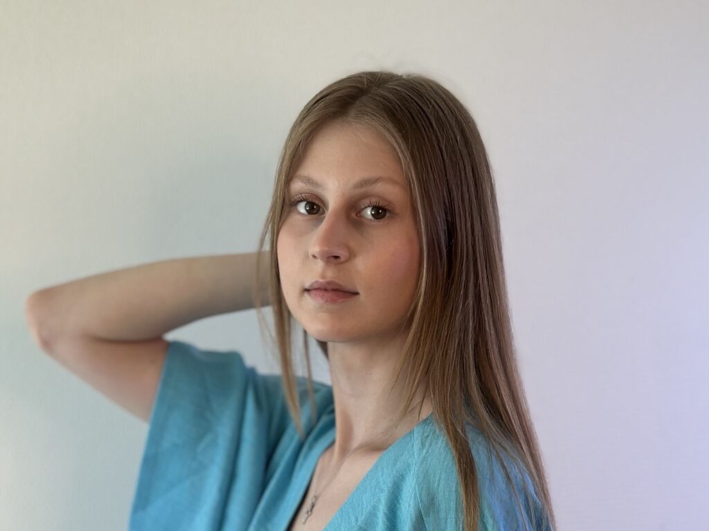 ShaylaKeywan profile on PornCamCore
