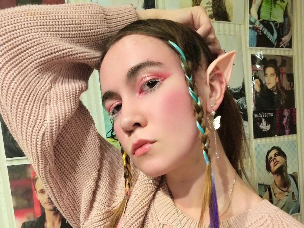 TanyaPanah AI photo variant 2 (stylized preview)