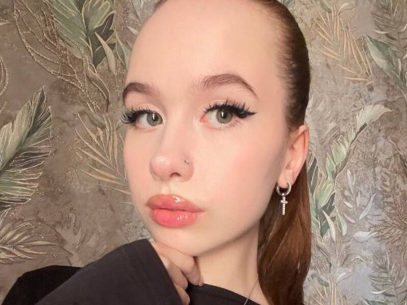 VelvetForst profile on PornCamCore